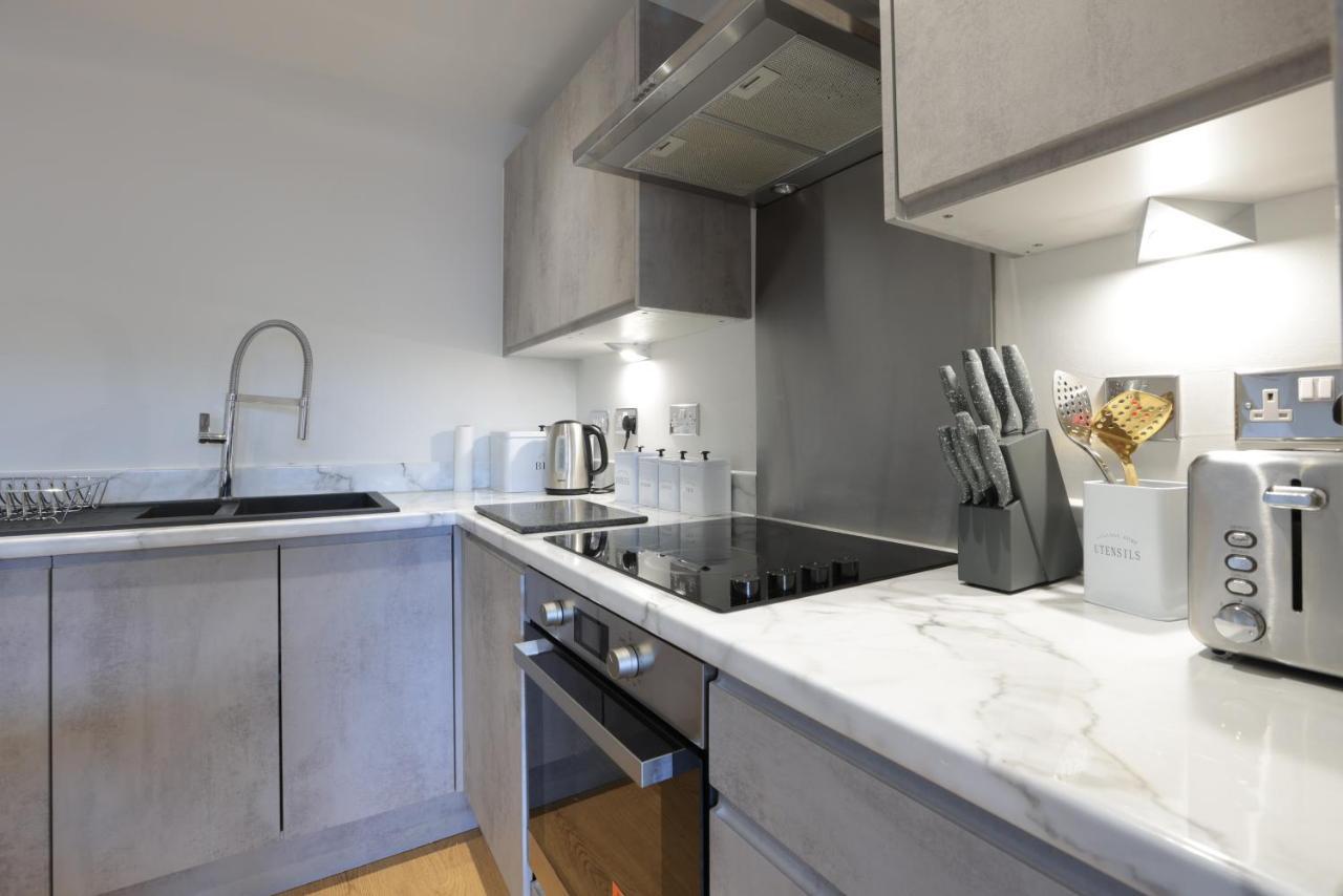 Southbank Leeds Apartment. New! With Free Parking מראה חיצוני תמונה