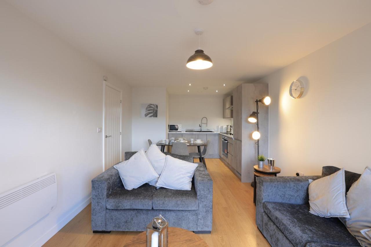 Southbank Leeds Apartment. New! With Free Parking מראה חיצוני תמונה